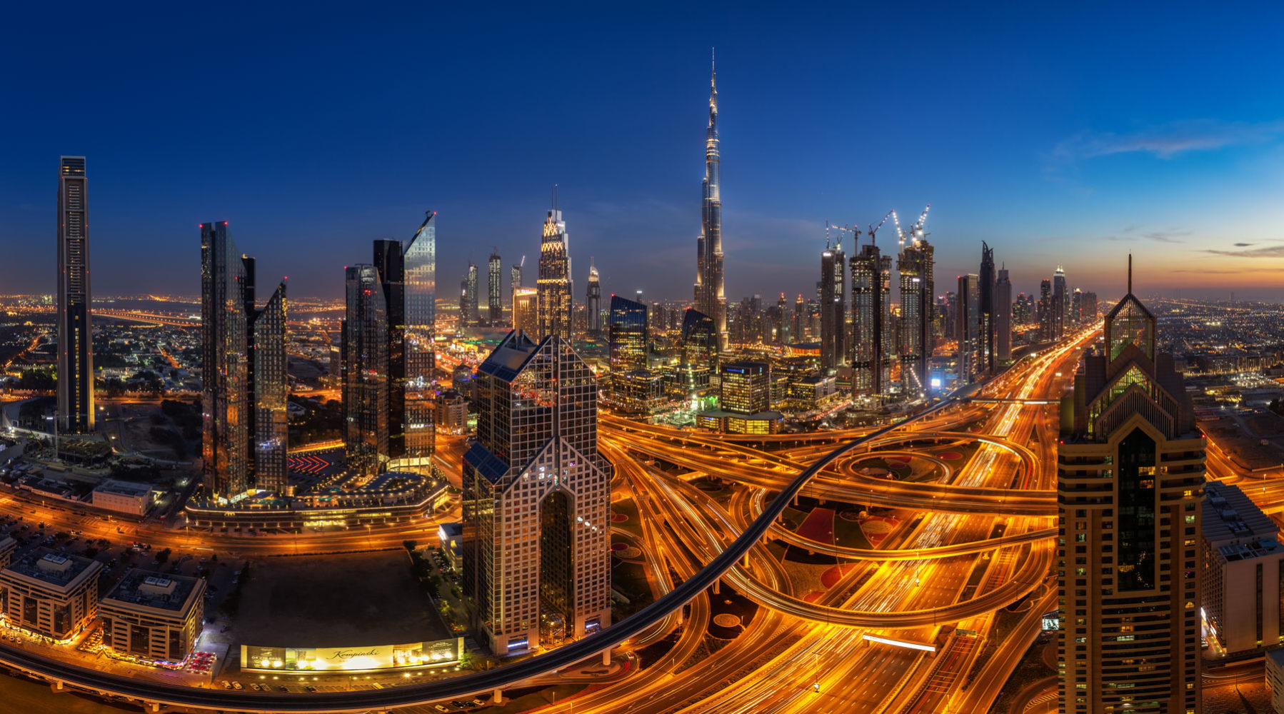 The perfect Skyline Shot - City Photography in Dubai